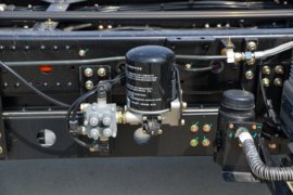 小芈&nbsp;电动载货车底盘图片