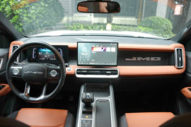 全新域虎&nbsp;皮卡驾驶室                                               图片