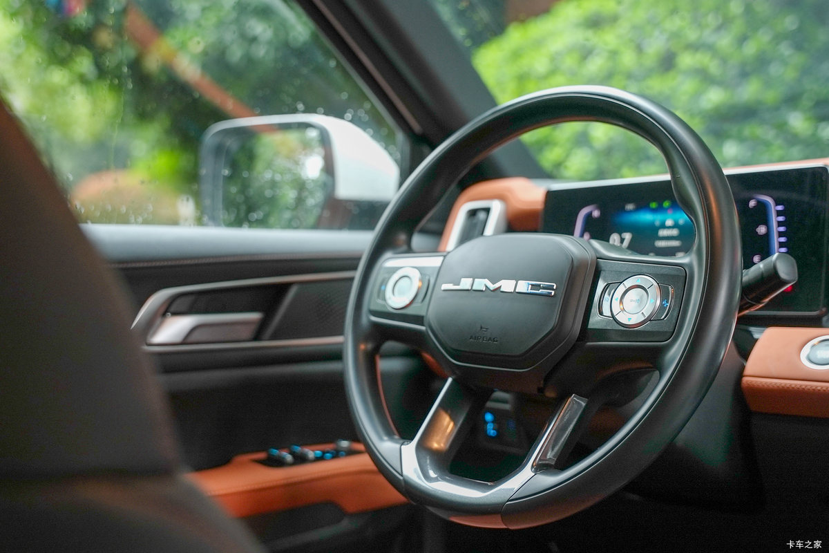 ����ȫ���� 2.5T���� 167���� �����ֶ� ����˫��Ƥ����ʻ��                                               