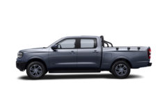 江铃全新域虎 2.5T柴油 167马力 两驱手动 平底货箱长轴双排皮卡 江铃全新域虎 2.5T柴油 167马力 两驱手动 平底货箱长轴双排皮卡