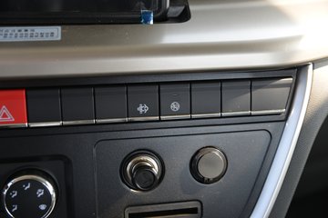 ʮͨ  4.3L 240 6X2 ʿ10 6.8жͼƬ