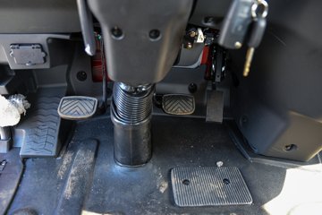 ʮͨ  4.3L 240 6X2 ʿ10 6.8жͼƬ