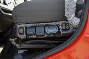 ʮͨ  4.3L 240 6X2 ʿ10 6.8жͼƬ