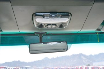 ʮͨ 6.2L 200 4X2 ʿ8 4.2Űж()ͼƬ