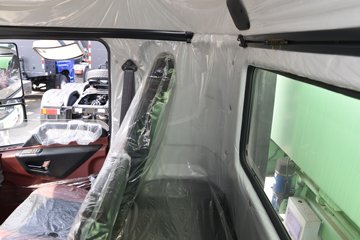 ʮͨ 6.2L 200 4X2 ʿ8 4.2Űж()ͼƬ