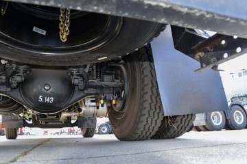 ʮͨ 6.2L 200 4X2 ʿ8 4.2Űж()ͼƬ