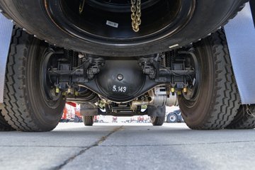 ʮͨ 6.2L 200 4X2 ʿ8 4.2Űж()ͼƬ