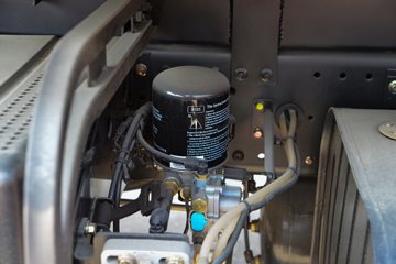 ʮͨ 6.2L 200 4X2 ʿ8 4.2Űж()ͼƬ