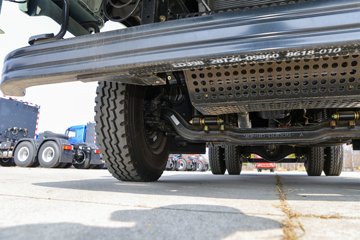 ʮͨ 6.2L 200 4X2 ʿ8 4.2Űж()ͼƬ