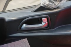 三环十通 创客 200马力 4X2 平板运输车