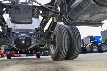 ����ʮͨ ���� ������ 4.5T 4X2 4�׵��Ų��ʽ���̻�϶�����س�ͼƬ