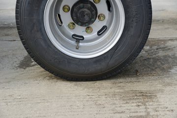 ����ʮͨ ���� ������ 4.5T 4X2 4�׵��Ų��ʽ���̻�϶�����س�ͼƬ