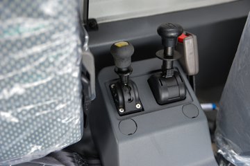 ����ʮͨ �´��� 200���� 4X4 4.5��ԽҰ��ж��ͼƬ