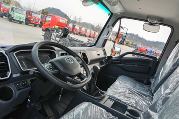 ����ʮͨ �´��� 200���� 4X4 4.5��ԽҰ��ж��ͼƬ