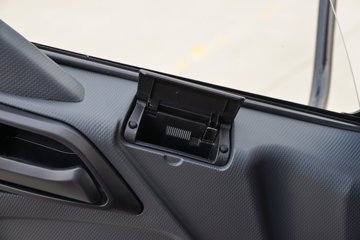 ����ʮͨ �´��� 200���� 4X4 4.5��ԽҰ��ж��ͼƬ