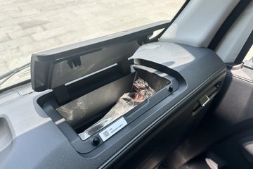 ����ȫ��˳�� ������ 2.5L���� 136���� ������5�� 3.7�׵�����ʽ�ῨͼƬ