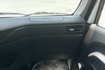 ����ȫ��˳�� ������ 2.5L���� 136���� ������5�� 3.7�׵�����ʽ�ῨͼƬ