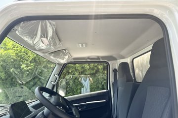 ����ȫ��˳�� ������ 2.5L���� 136���� ������5�� 3.7�׵�����ʽ�ῨͼƬ