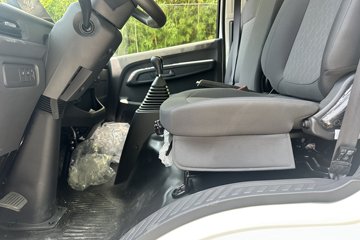 ����ȫ��˳�� ������ 2.5L���� 136���� ������5�� 3.7�׵�����ʽ�ῨͼƬ