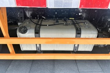 ����ȫ��˳�� ������ 2.5L���� 136���� ������5�� 3.7�׵�����ʽ�ῨͼƬ