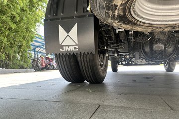 ����ȫ��˳�� ������ 2.5L���� 136���� ������5�� 3.7�׵�����ʽ�ῨͼƬ