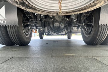 ����ȫ��˳�� ������ 2.5L���� 136���� ������5�� 3.7�׵�����ʽ�ῨͼƬ