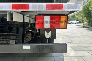 ����ȫ��˳�� ������ 2.5L���� 136���� ������5�� 3.7�׵�����ʽ�ῨͼƬ