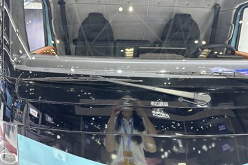 ������ʮ�� ���� ��ɲ 4.17�׵��Ŵ��綯��ʽ�Ῠ ����ʱ��100.07kWhͼƬ