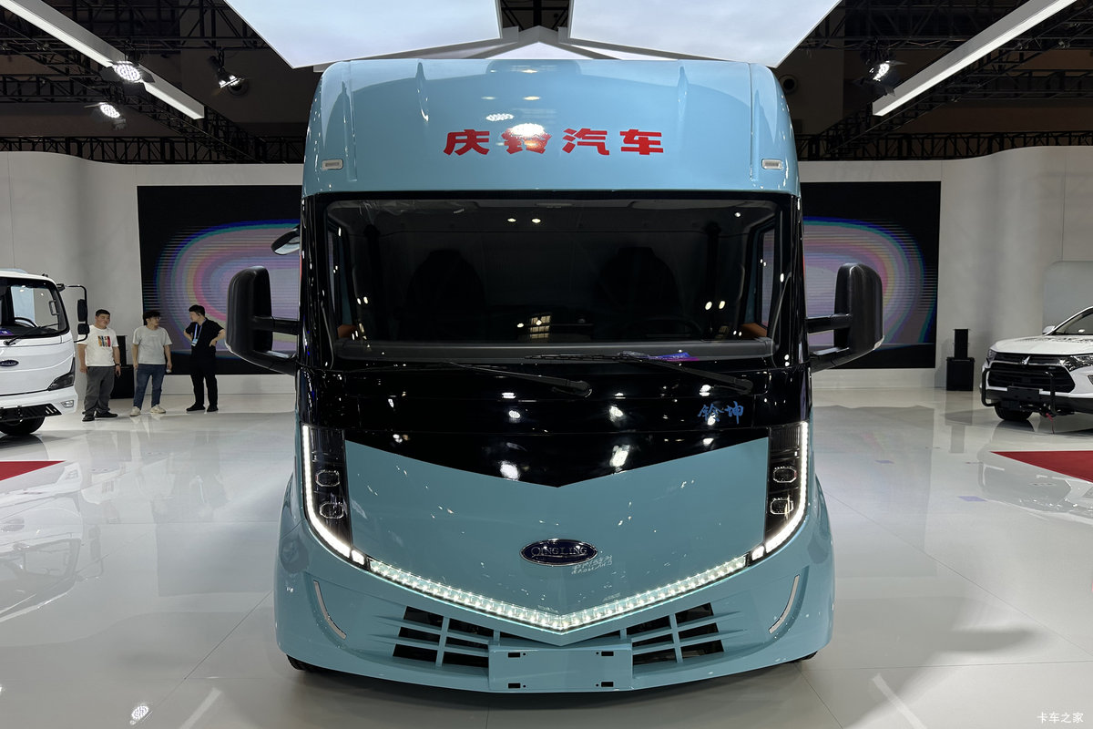 庆铃五十铃 铃坤 气刹 4.17米单排纯电动仓栅式轻卡 宁德时代120.27kWh