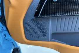 铃坤&nbsp;电动载货车驾驶室图片