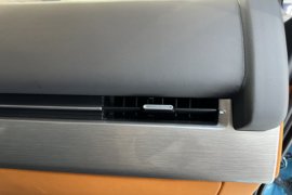 铃坤&nbsp;电动载货车驾驶室图片