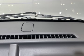 ������ʮ�� ���� ��ɲ 4.17�׵��Ŵ��綯��ʽ�Ῠ ����ʱ��100.07kWhͼƬ