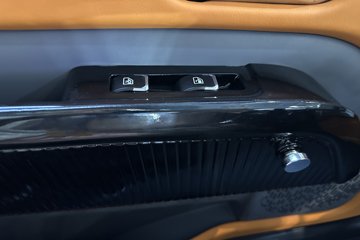 ������ʮ�� ���� ��ɲ 4.17�׵��Ŵ��綯��ʽ�Ῠ ����ʱ��100.07kWhͼƬ