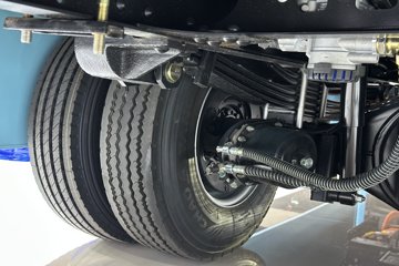 ������ʮ�� ���� ��ɲ 4.17�׵��Ŵ��綯��ʽ�Ῠ ����ʱ��100.07kWhͼƬ