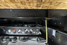 铃坤&nbsp;电动载货车底盘图片