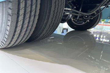 ������ʮ�� ���� ��ɲ 4.17�׵��Ŵ��綯��ʽ�Ῠ ����ʱ��100.07kWhͼƬ