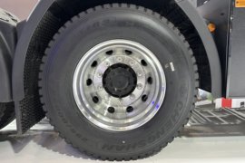 铃界&nbsp;电动牵引车底盘图片