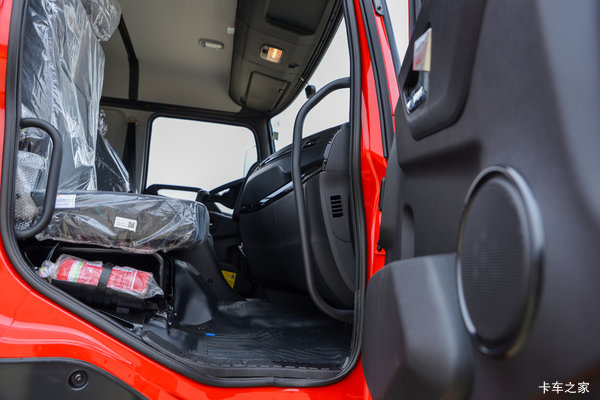 东风商用车 天锦KR 2025款 4.8L柴油 260马力 4X