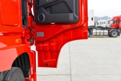 东风商用车 天龙旗舰KX 王者版 580马力 6X4 LNG牵引车(液缓)