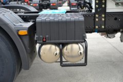 东风商用车 天龙旗舰KX 王者版 580马力 6X4 LNG牵引车(液缓)