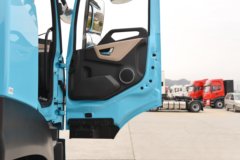 东风天龙KL 6X4 纯电动牵引车 400kWh