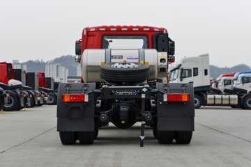 东风天龙VL&nbsp;牵引车外观                                                图片