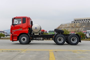 东风天龙VL&nbsp;牵引车外观                                                图片