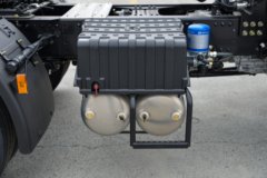 东风天龙VL 12.9L LNG 480马力 6X4 法士特12档 牵引车