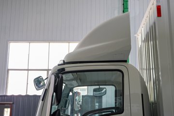 ������������L2V  ���� 4.165�׵��Ŵ��綯��ʽ�Ῠ ����ʱ��100.46kWhͼƬ