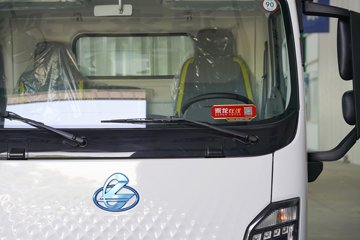 ������������L2V  ���� 4.165�׵��Ŵ��綯��ʽ�Ῠ ����ʱ��100.46kWhͼƬ