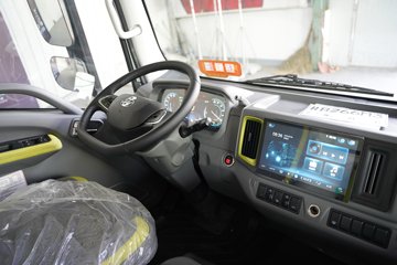 ������������L2V  ���� 4.165�׵��Ŵ��綯��ʽ�Ῠ ����ʱ��100.46kWhͼƬ