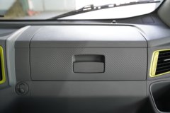 东风柳汽乘龙L2V  翼威 4.165米单排纯电动厢式轻卡 宁德时代100.46kWh