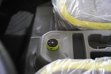 ������������L2V  ���� 4.165�׵��Ŵ��綯��ʽ�Ῠ ����ʱ��100.46kWhͼƬ