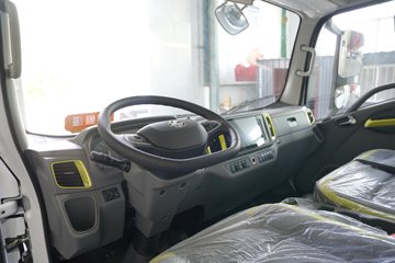 ������������L2V  ���� 4.165�׵��Ŵ��綯��ʽ�Ῠ ����ʱ��100.46kWhͼƬ